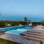 The Luxury With Shared Swimming Pool, Between And Torre Del Puccini * Viareggio