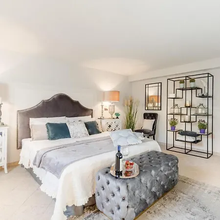 Βίλα The Luxury With Shared Swimming Pool, Between Viareggio And Torre Del Puccini Βιαρέτζιο