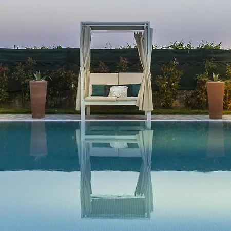 The Luxury With Shared Swimming Pool, Between And Torre Del Puccini Вілла