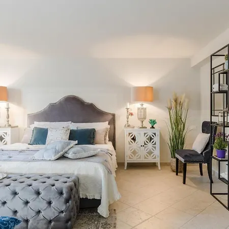 The Luxury With Shared Swimming Pool, Between Viareggio And Torre Del Puccini Vila Torre del Lago Puccini