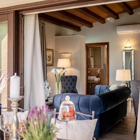 The Luxury With Shared Swimming Pool, Between Viareggio And Torre Del Puccini *