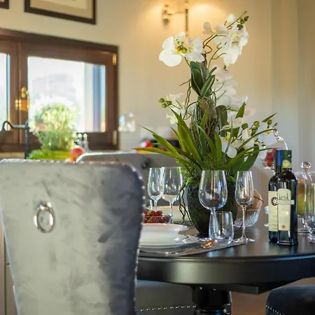 The Luxury With Shared Swimming Pool, Between Viareggio And Torre Del Puccini Torre del Lago Puccini