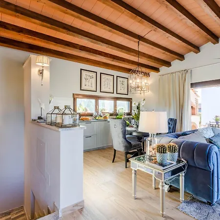 Βίλα The Luxury With Shared Swimming Pool, Between Viareggio And Torre Del Puccini *