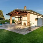 The Luxury With Shared Swimming Pool, Between And Torre Del Puccini *
