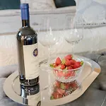 The Luxury With Shared Swimming Pool, Between And Torre Del Puccini Villa *