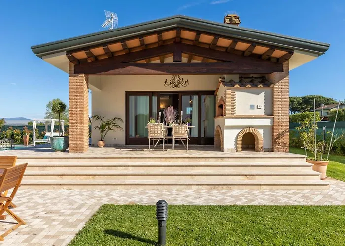 The Luxury With Shared Swimming Pool, Between And Torre Del Puccini *